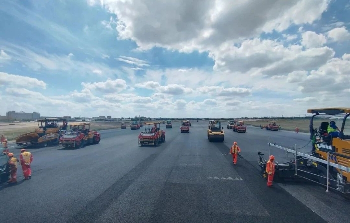 15天、26.6万平方米、45000吨！难！难！难！战！战！战！