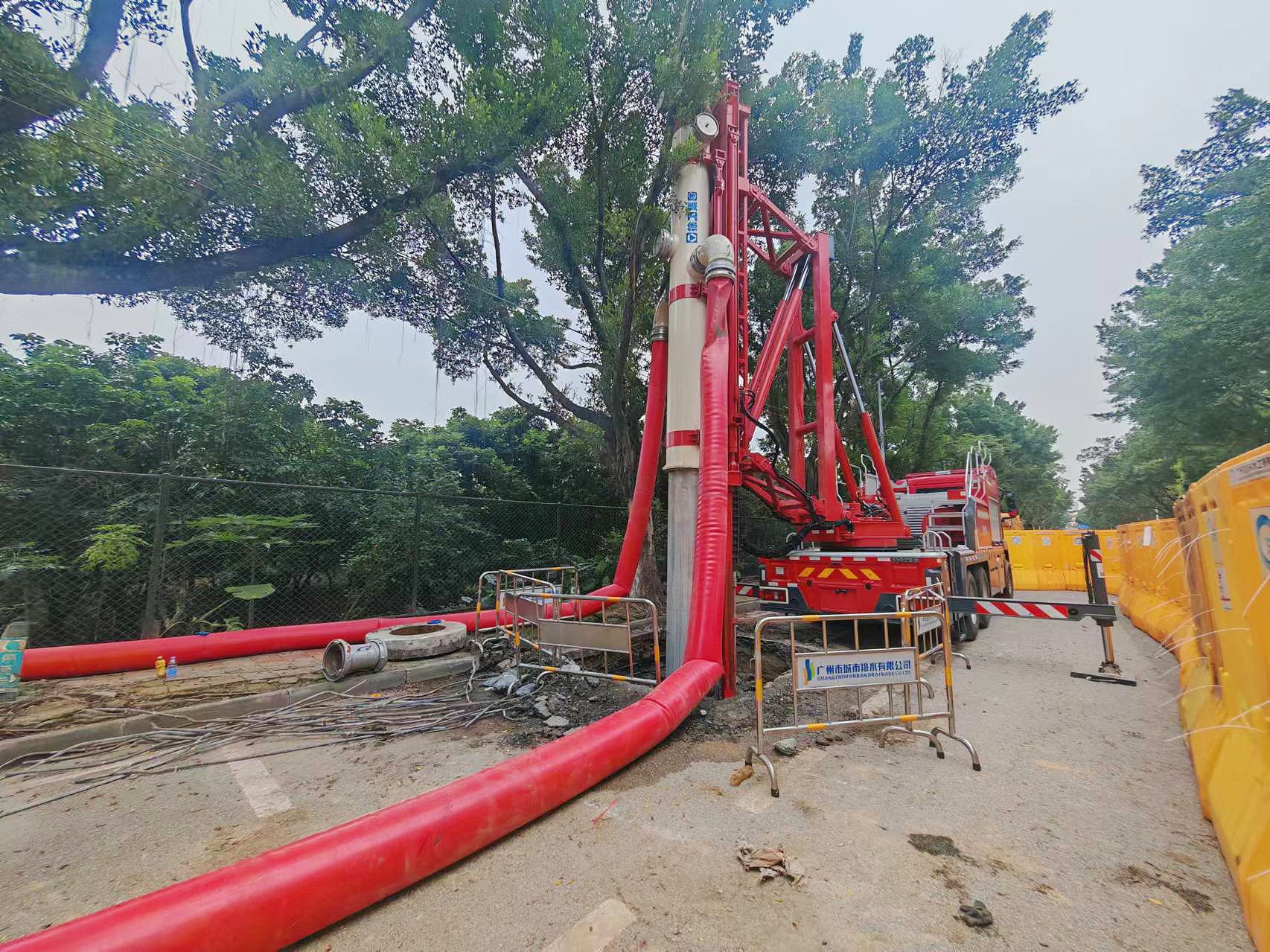 披星戴月！emc易倍排涝车被广州点赞！