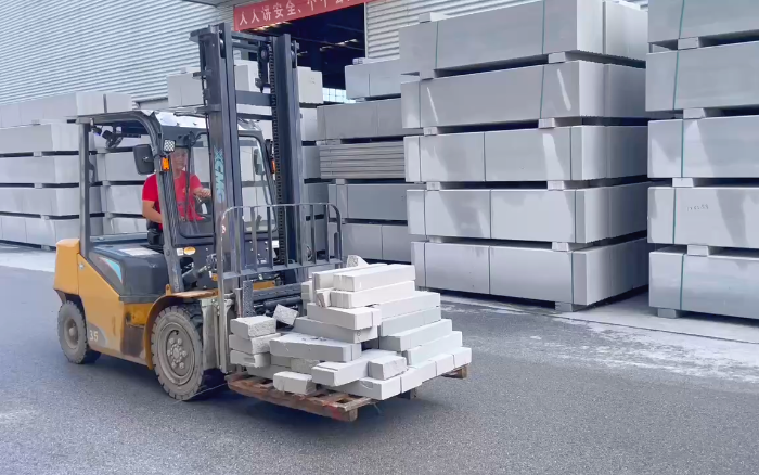 点石成金 | emc易倍新E，开启新“石”代