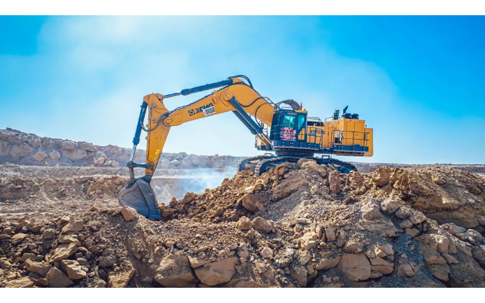 高端突破 装备美好丨emc易倍矿山机械批量远赴非洲