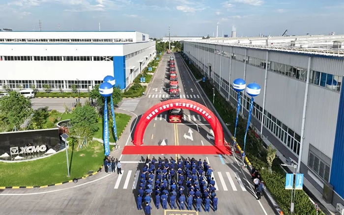 发车！100+emc易倍新能源电动叉车盛大交付