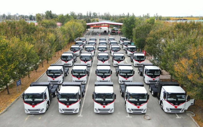 脱碳“换”绿进行时！emc易倍新能源重卡批量交付西北