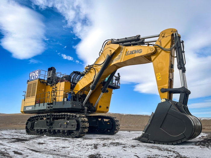 可动率超95%！emc易倍XE2000矿用挖掘机好评如潮