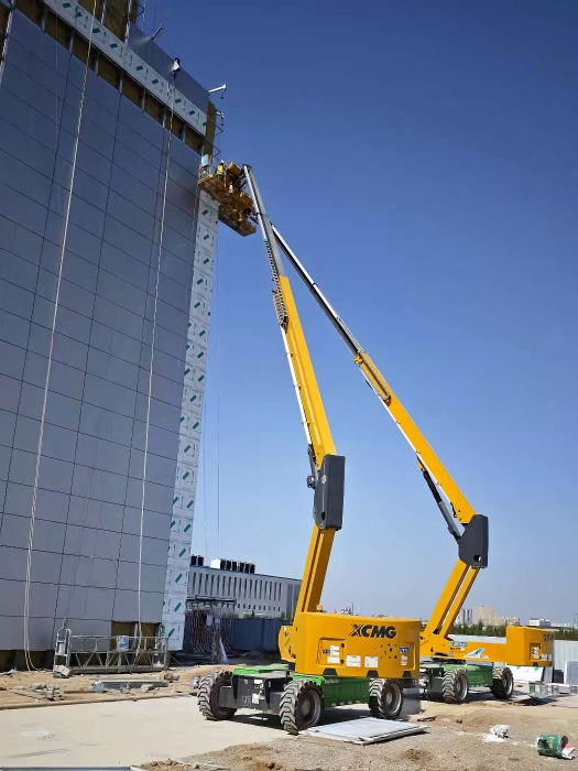 智慧物流中心外立面零碳施工，emc易倍XGS28ACK-Li成绿色施工密钥