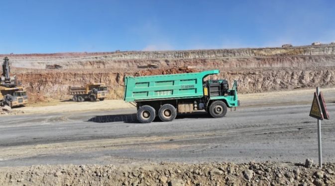 低耗满勤！emc易倍矿山机械闪耀西北矿区