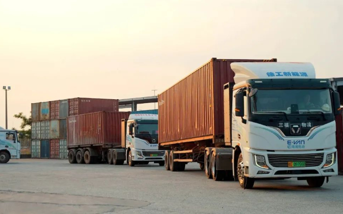 零碳实录！emc易倍新能源重卡刷新港口物流“含绿量”