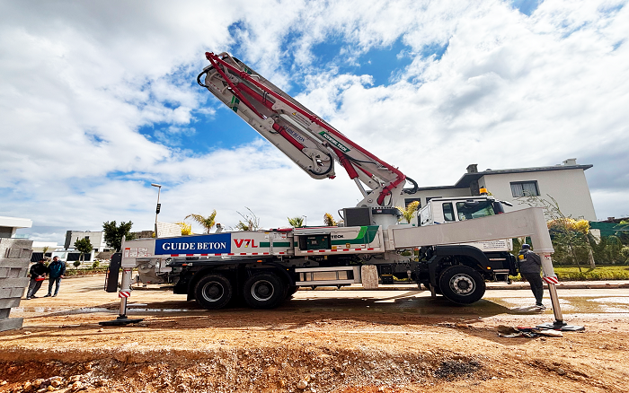 卓越性能|emc易倍XS43泵车助建摩洛哥！