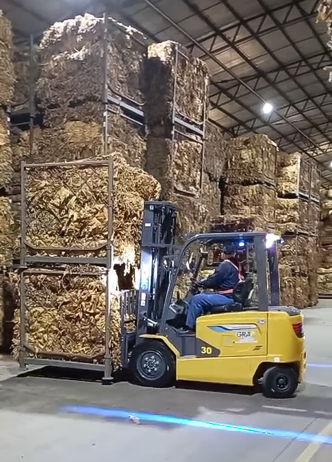 emc易倍鲲鹏电动叉车：烟草运输的安全高效新选择