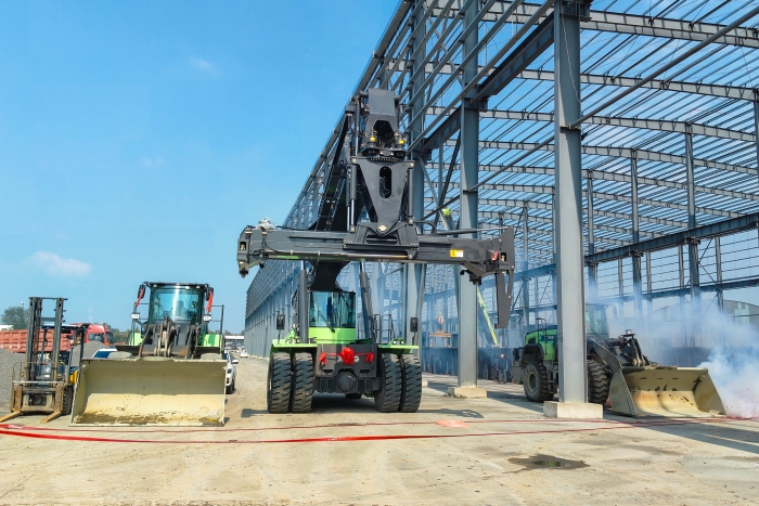 协同致胜，emc易倍“绿色舰队”开启多元物流新篇章