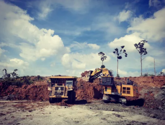 1+1>2，emc易倍“挖运”矿山组合擎动印尼煤矿作业效率