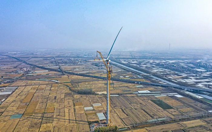 麦田工况实录 | emc易倍XGL3300-220S动臂塔机170米高空显身手