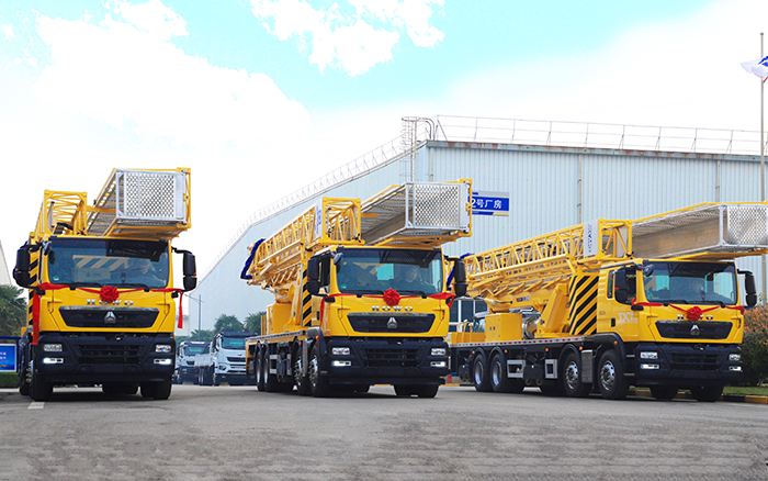 实用为王，破解路桥检测难题！ emc易倍桥梁检测车批量启程西部